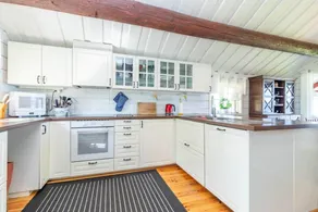 Fully equipped nice holiday home with barbeque, terrace & hot tub - Image 5