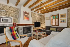 Country House 'Rincón Del Sol' with Mountain View and Wi-Fi - Image 3