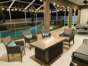 Luxury Heated Pool Home, 85 inch TV, King bed - Image 2