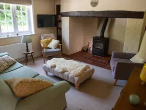 Fully equipped pleasant cottage with garden & terrace | Pets allowed - Image 4