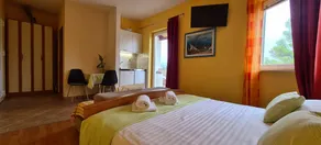 Apartment with pool & terrace | Sea view - Image 4