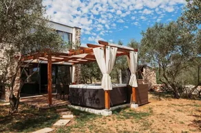 Casa vacacional con jacuzzi y barbacoa | Vistas al jardín - Image 3