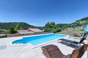 Villa with barbeque, terrace & private pool | Dogs allowed - Image 2