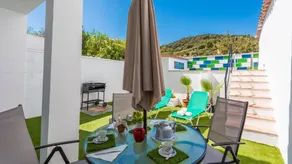 House with garden, pool & terrace | Mountain view - Image 2