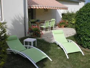 Charming Farmhouse Retreat: 4 Bedrooms, Near Paris & Loire Castles, Bikes, Private Terrace - Image 2