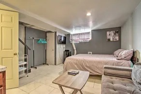 Philly Studio with Indoor Hot Tub 7 Mi to Dtwn - Image 2