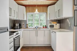 Holiday home with jacuzzi, barbecue & sauna - Image 2