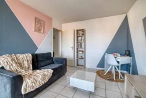 Beautiful flat with heated pool & terrace | Suitable for remote work - Image 3