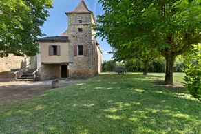 Holiday home with terrace, pool & garden - Image 2