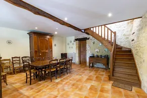 Holiday home with terrace, BBQ & pool - Image 5