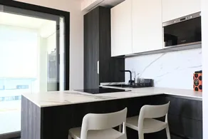 Holiday apartment with terrace | City view - Image 4