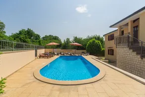 Apartamento vacacional con piscina, barbacoa y jardín | Adaptado para el teletrabajo - Image 3