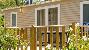 Chalet with terrace, pool & garden - Image 3