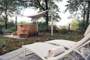 Chalet with jacuzzi & terrace - Image 5