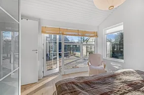 Fully equipped big house with jacuzzi, garden & terrace | Next to the beach - Image 4