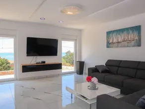 House with terrace, barbecue & private pool | Sea view - Image 4