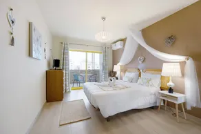 Appartement de vacances avec internet haut débit et piscine | Vue rivière - Image 5