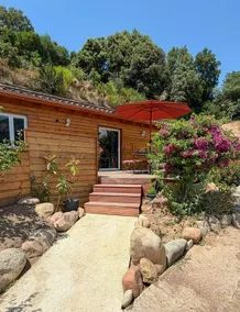 Casa con terrazza, griglia e giardino - Image 2