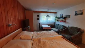 Private room with garden, terrace & barbeque | Garden view - Image 3