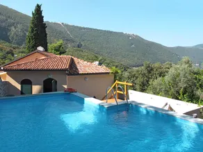 Fully equipped house with BBQ, garden & private pool | Sea view | Pet-friendly - Image 5