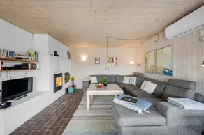 Holiday home with terrace, hot tub & sauna | Water view - Image 4