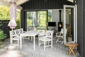 Fully equipped holiday home with terrace & barbeque | Beach nearby - Image 3