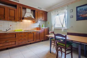 House with garden, terrace & BBQ - Image 5