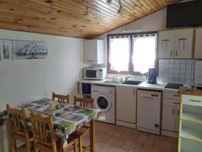 Chalet with pool - Image 4