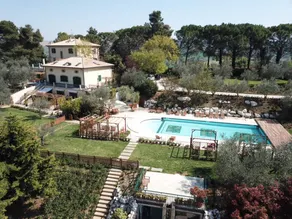 Spacious villa in San Michele with Jacuzzi and shared pool - Image 2