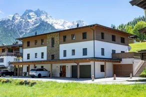Apartment with garden & terrace | Garden view - Image 2