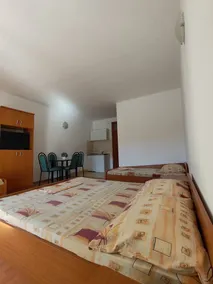 Flat with 1 room for 3 persons - Image 5