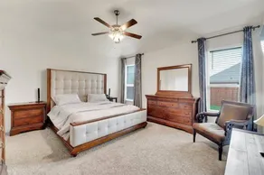 Spacious four-bedroom home down the street from Methodist Hospital - Image 5