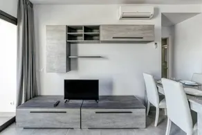 Aparthotel with fast internet | City view - Image 5