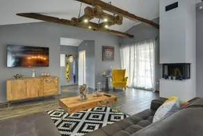Beautiful holiday home with pool & BBQ - Image 3