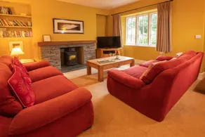 Fully equipped beautiful cottage with terrace & garden | Pets allowed - Image 2