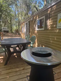 Mobile Home in Cottage Village, Air Conditioning Available, Shared Pool - Image 3