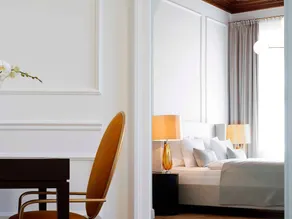 Deluxe Suite - Image 2