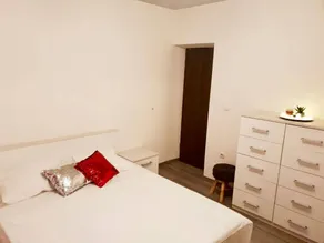 Voll ausgestattetes charmantes Apartment mit Grill, Terrasse und Garten | Neben dem Strand - Image 3