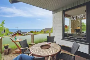 Holiday home with pool, terrace & BBQ | Sea view | Pets allowed - Image 4