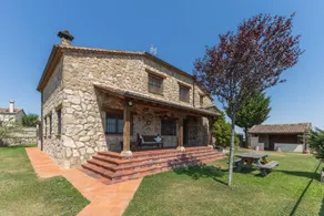 Ferienhaus mit privatem Pool, Grill und Whirlpool | Bergblick | Ideal für Homeoffice - Image 2