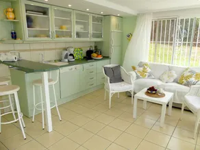 Kinderfreundliches Apartment mit Pool, Garten und Grill | Meerblick | Neben dem Strand - Image 5