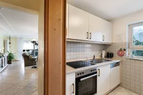 Apartment with garden, sauna & terrace | Garden view - Image 5
