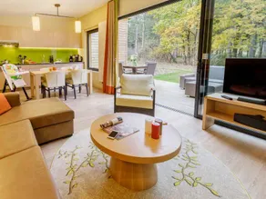 Family-friendly lovely bungalow with terrace & heated pool | Pets are welcome - Image 4