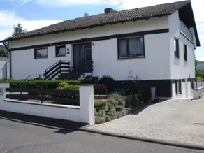 Flat with garden - Image 4
