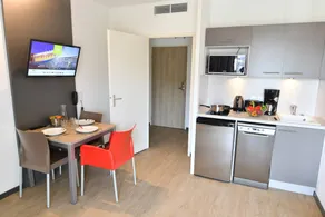 Studio convivial et familial avec piscine et terrasse | Plage à proximité | Avec animaux acceptés - Image 4
