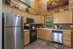 2BD Loft, Walk-In Cabin- Discounts on Golf & Tickets! - Image 3