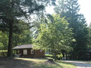 Chalet with terrace & pool - Image 5