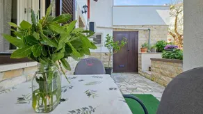 Studio with terrace, 350 m from the sea - Image 3