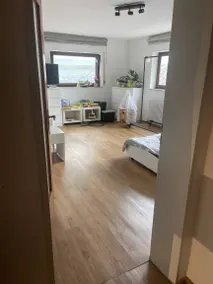 Appartamento con terrazza, griglia e giardino - Image 4
