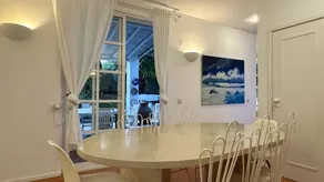 Villa avec piscine privée, barbecue et jardin | Vue plage - Image 5